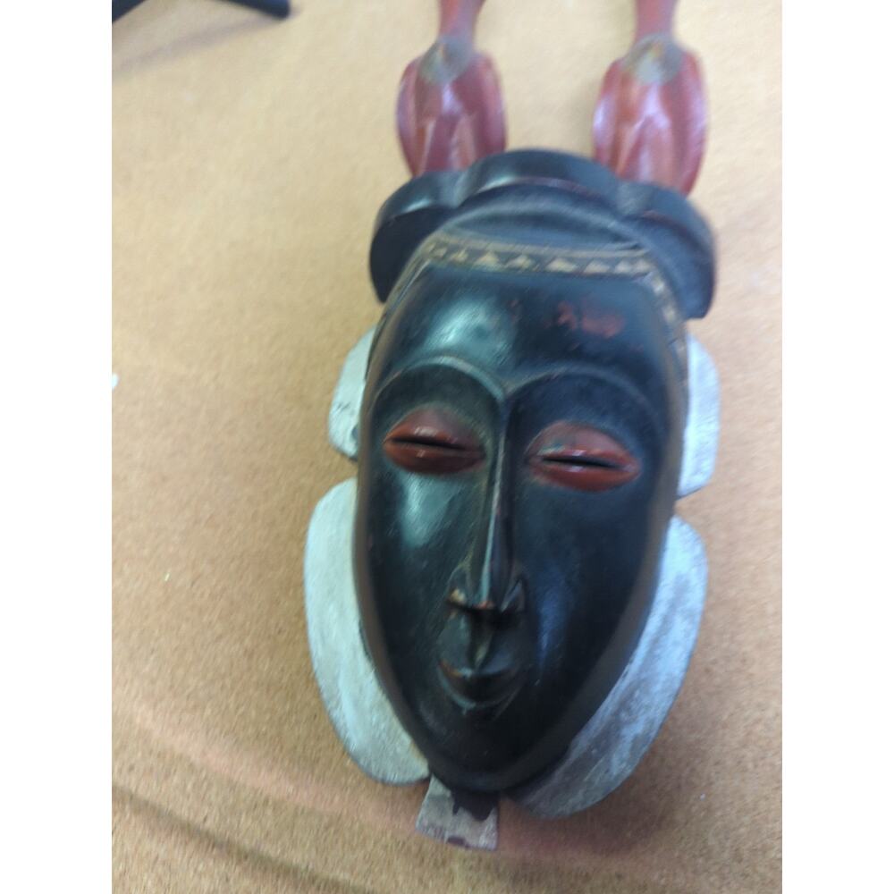 Vintage African Hand Carved Wood Mask Guro - Picture 2 of 16